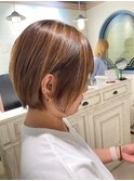 丸みショートハイライト赤羽2025デザインカラーが得意な美容室