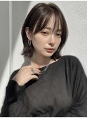 ショートボブ 顔周りカット 外ハネボブ アッシュカラー