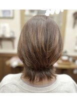 ヘアーメイクフィール アンド アール(Hair Make feel and R)&nbsp;ショートから外ハネに。