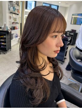 ロック(rock) レイヤー/レイヤーカット/顔まわり/顔周りカット/透明感カラー