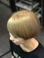 ミミック (mimic)&nbsp;外国人風ハイトーン　ベージュ♪