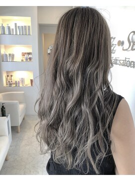 ゼ シール(Ze seal) グレージュヘアー