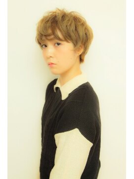 ウォームリーヘアールースト(warmly hair roost) [透け感・透明感]外人風ハイトーンショート