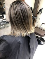 トルネード(TORNADO)&nbsp;外国人風ボブ ハイライトバレイヤージュ グレージュエアタッチ