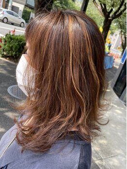 ファンヘアメイク(Fun hair make)の写真/SNSで大人気のサロン☆明るくできる白髪染めで、白髪ぼかしハイライトやアクセサリーカラー等対応可能◎