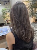 細めハイライトカラーとレイヤーカット＊10代/20代/30代