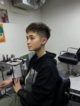 メリケンバーバーショップ フクオカ(MERICAN BARBERSHOP FUK) メンズカットマッシュパーマカルマパーマフェードツーブロック