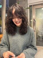 ビビト(bibito) bibito ウェーブパーマ くるくるパーマ ミディアムパーマ