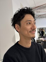 ナループロアツム(Nalu pu loa Tsum)&nbsp;アップバング/メンズパーマスタイル/スパイラルパーマ