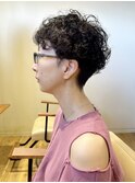 ジェンダーレスな刈り上げパーマ
