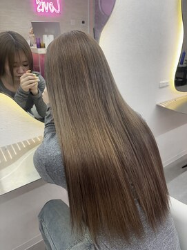 ラビス 池袋(Lovis) <悠斗>ネビージュ/小顔[エクステ/インナーカラー/韓国/池袋]