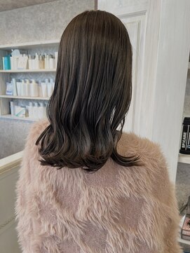 キャアリー(Caary) 福山美容室caary オリーブグレージュイルミナカラー切りっぱなし