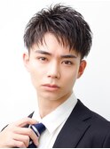 【ビジネスヘア】アップバングショート黒髪ツーブロック刈り上げ