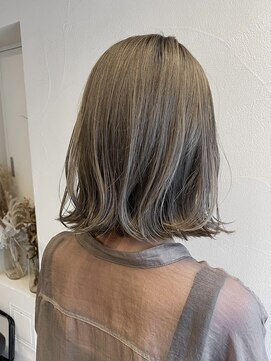 マセナ(Masena) 【お客様スタイル】ハイトーンベージュ×切りっぱなしボブ