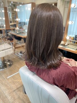 ネオリーブ チロル 横浜西口店(Neolive CiroL.) くびれミディアム　オリーブベージュ