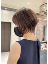 バンプ ギンザ(BUMP GINZA)&nbsp;大人上品ショートボブ×白髪ぼかしカラー【ERIKA】