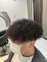 アイズ 海老名(AIZU)&nbsp;波巻きツイストスパイラルパーマ　波巻きパーマ　刈り上げ　眉毛