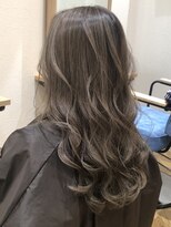 シャッター(Shutter)&nbsp;グレージュロング