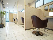 オルガ 草加店(Olga)の雰囲気(セット面全てが半個室なのでプライベート空間で過ごせます。)