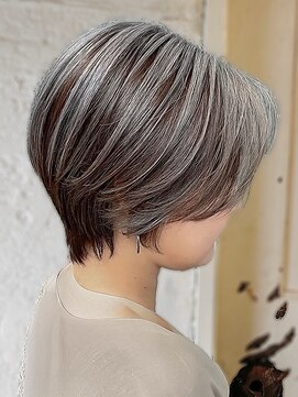 エノア 東京(ENORE) ショート|アンブレラカラー|ダブルカラー|白髪ぼかし