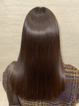 ウィステリア(Wisteria) 黒髪ストレートロングレイヤーミディアム髪質改善ストレートヘア