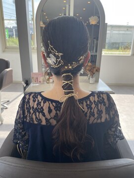 ヘアーサロンAmyu【3月1日NEW OPEN(予定)】 タイトローポニーアレンジ