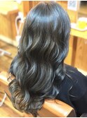 ダークブルージュ×大人かわいい無造作ゆるウェーブ