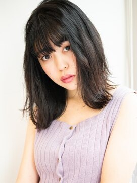 クアトログランシュ ひたちなか店(QUATRO×GranCieux) ツヤツヤ黒髪×無造作ラフウェーブセミディ