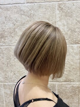 シャンティ 平岸店(Shanti) ○ハイトーンハイライト/ミルクティー/ボブ　菅野裕太○