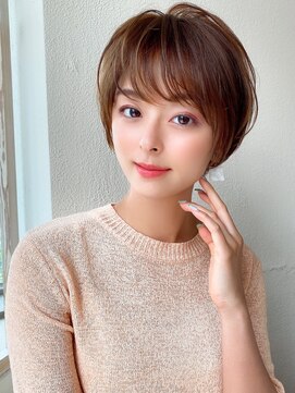 アフロート ディル(AFLOAT D'L) 20代30代40代大人かわいい 小顔 丸みショート ベージュカラー