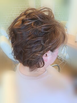 ヘアヌーダ ショートボブ、髪質改善、白髪ぼかし、キッズカット、カット