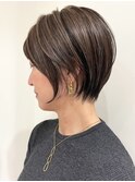 ハイライトバレイヤージュ白髪ぼかしショートカット30、40、50代