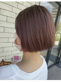 首元スッキリ前下がりボブ