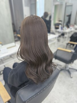 ジーナ 新宿(Zina) 【本多担当】明るめオリーブグレージュ