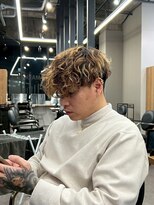 リッチブランドアンドコー(Rich Brand&Co) スペインカール ハイライトカラー メンズカット メンズパーマ