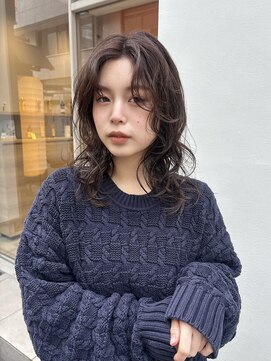 大人っぽミディアムレイヤー