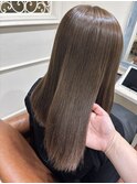 オリーブベージュ