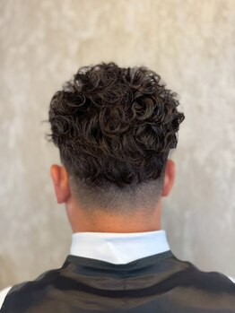 ヘアードットコムトゥジョイ(hair.Com to JOY)の写真/【下荒田/駐車場あり】SNSや雑誌でも話題の海外フェードスタイルが叶う!周りと差が付くメンズスタイルに*