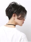 ハンサムショート大人前下がり刈り上げツーブロックパーマ