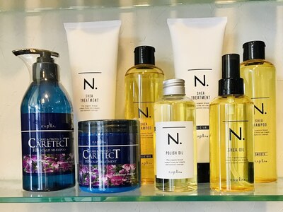 人気のヘアケア商品も、取り揃えております。