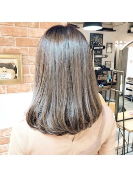 ロンド ルージュ 銀座店(Lond rouge) 梅雨でもまとまるゆるふわレイヤーカット。