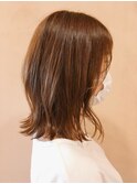 【morio鶴瀬】ヌーディべージュ×外ハネミディ