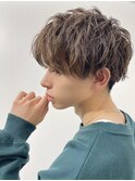 波巻きツイストスパイラルパーマツーブロック刈り上げ