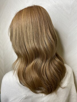 ロンド ストラーダ 心斎橋(Lond strada) シルキーベージュ×グレージュカラー【髪質改善/縮毛矯正】