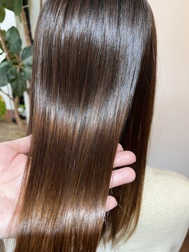 ル コワン ククー(Le coin coucou) 酸性ストレート