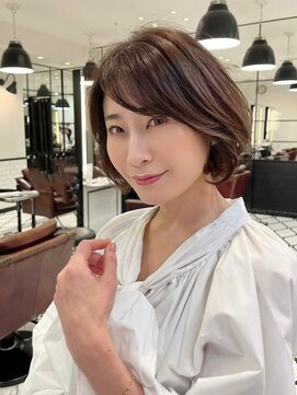 ミンクス渋谷スマートサロン(MINX shibuya smart salon) 顔周りレイヤー大人ガーリーボブ チョコレートカラー