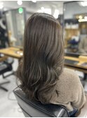 透明感オリーブベージュ