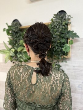 ロカット サロン(Roquat Salon) あみおろしアレンジ【国分寺/立川/袴着付/立川/立川/立川】