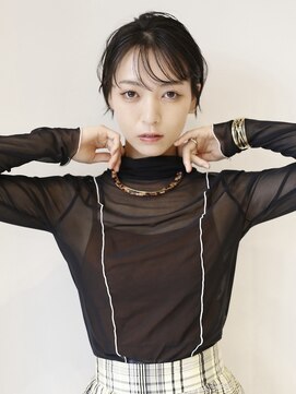 イル(ill) 暗髪 ショート ベリーショート シースルー