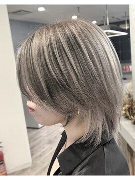 ルーブ トウキョウ(Loob. TOKYO) 池袋ハイトーンカラーミルクティーベージュブロンドシルバー韓国